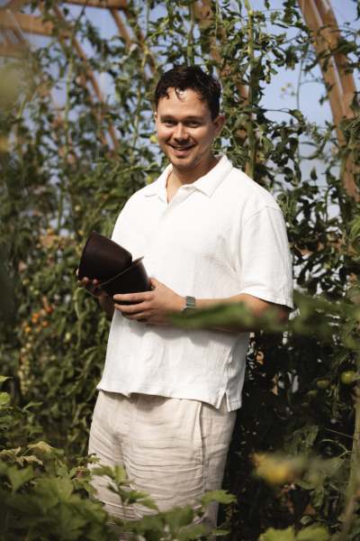 Mathias Almening Hoel, daglig leder i Woolero, kutter fraktkostnader med Sendo.